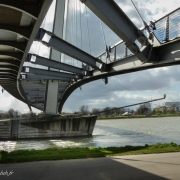 Paysages urbains, street-art, nocturnes.